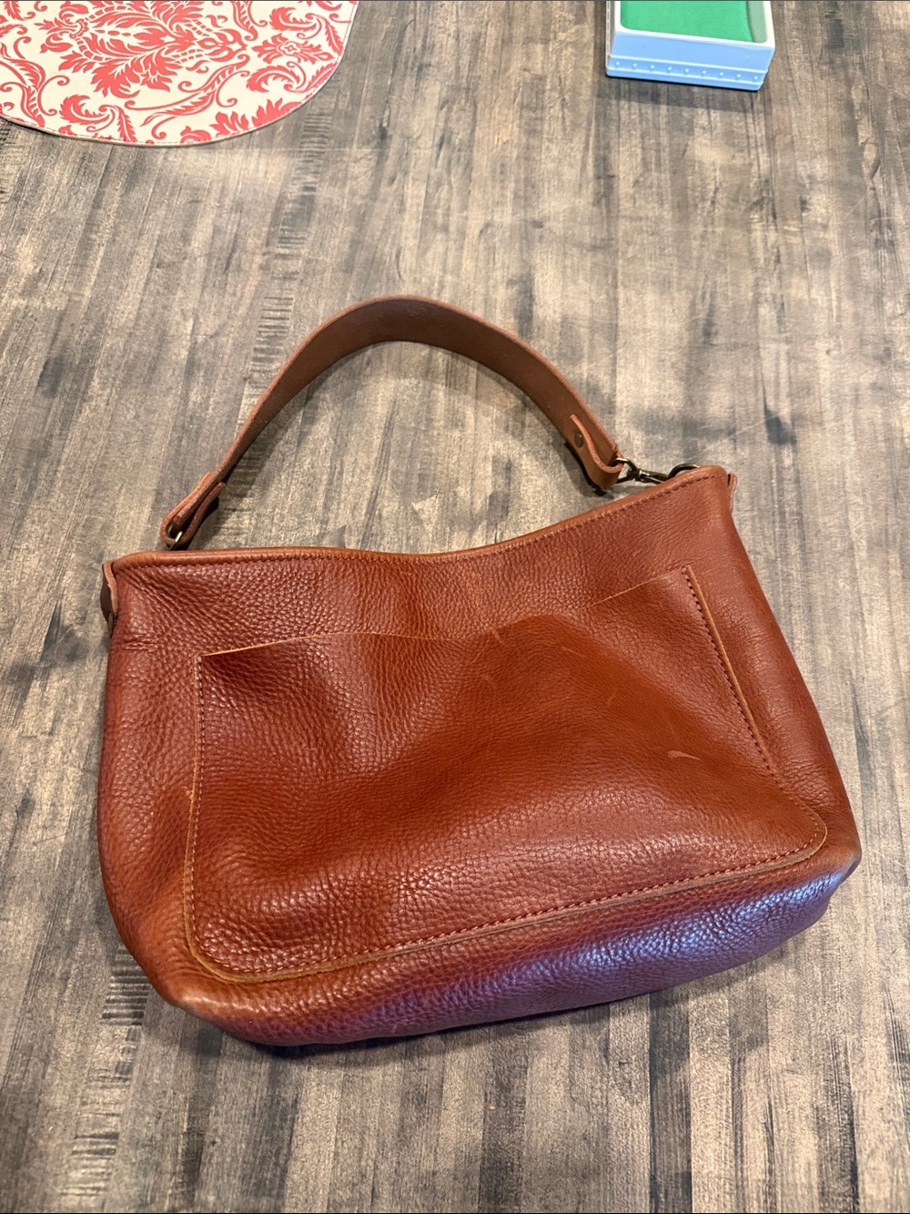 Small Avery crossbody with wide strap and zipper